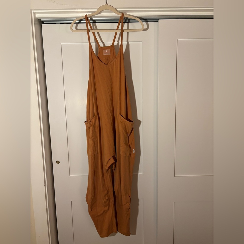 Free People Hot Shot Onsie
Small
Burn orange